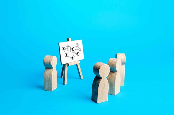 Comment convertir un système de chauffage central traditionnel en un système utilisant des sources d'énergie renouvelables ?